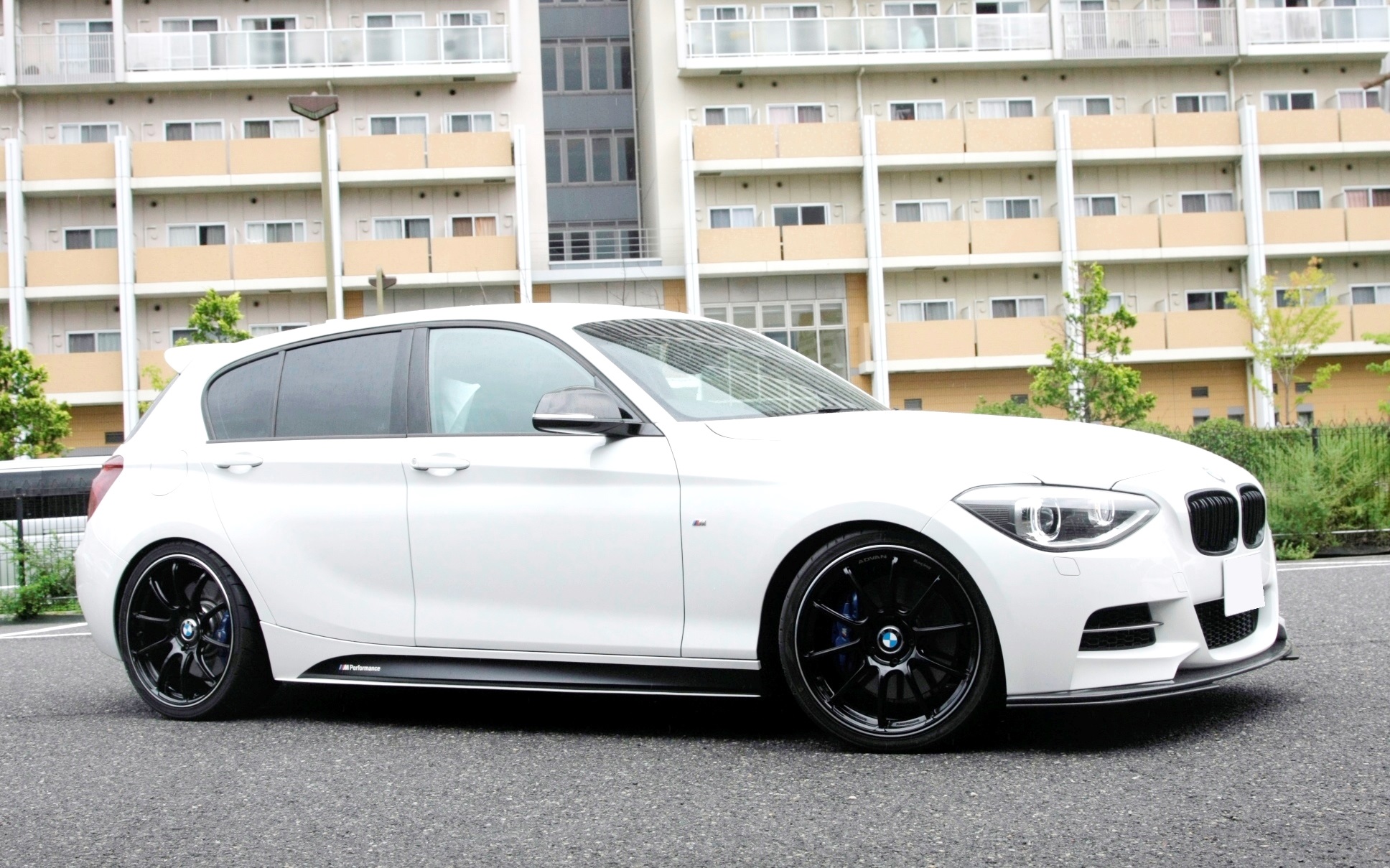 Advan rz2 gbr